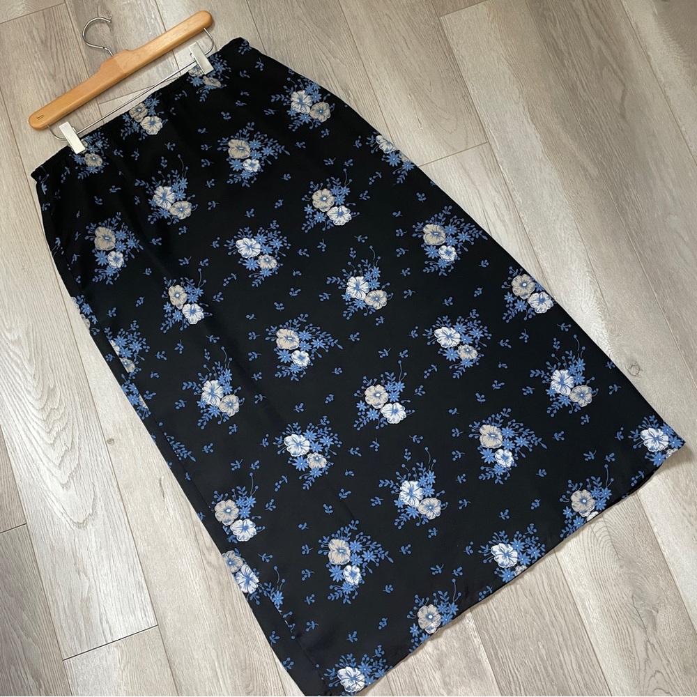 Vintage Floral Skirt midi womens Black (medium) grunge romantic retro